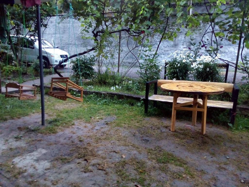 Borjomi Makvala'S Guest House מראה חיצוני תמונה