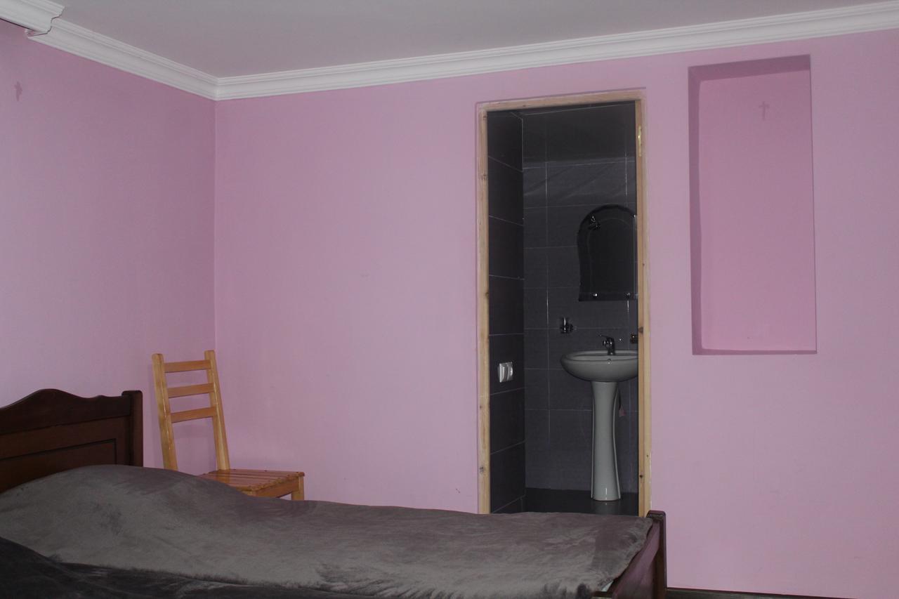 Borjomi Makvala'S Guest House מראה חיצוני תמונה